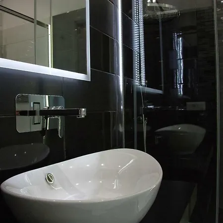 Vatican Luxury Corner 아파트