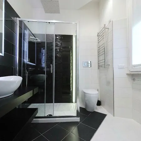 Vatican Luxury Corner *